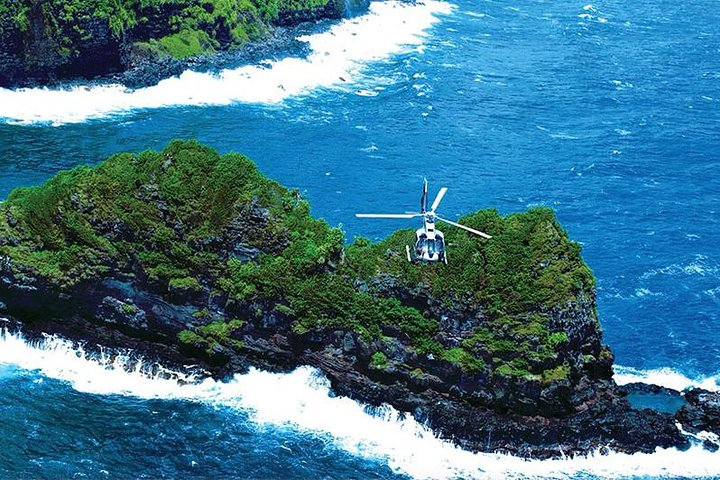  Hana Rainforest Helicopter Flight